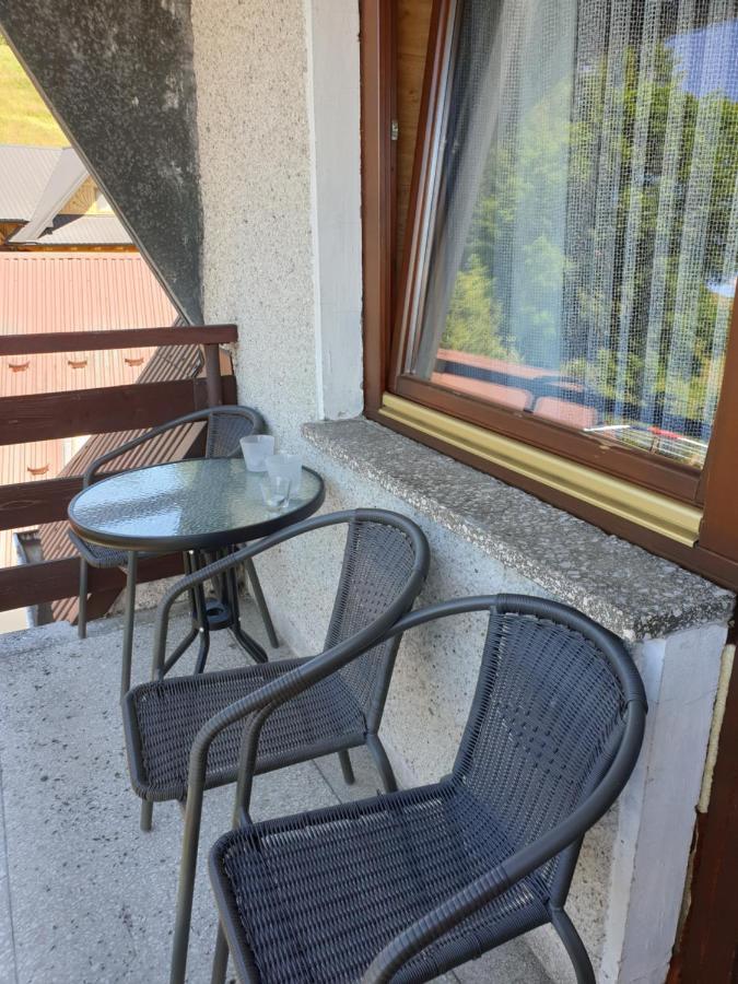 Familiowka Villa Mizerna Bagian luar foto