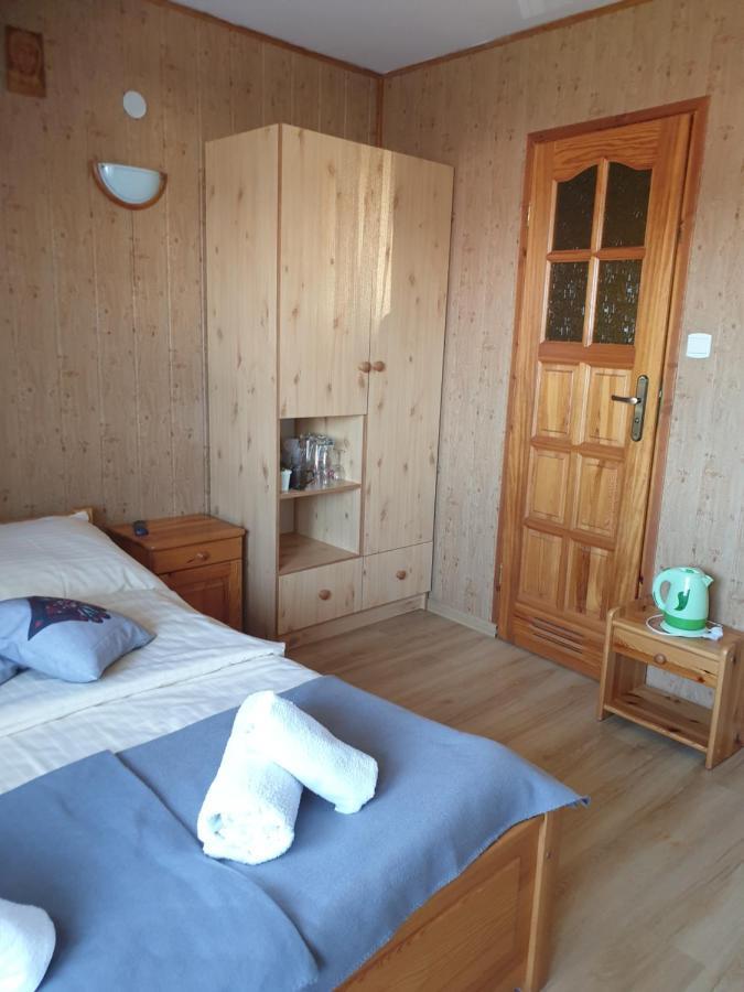 Familiowka Villa Mizerna Bagian luar foto