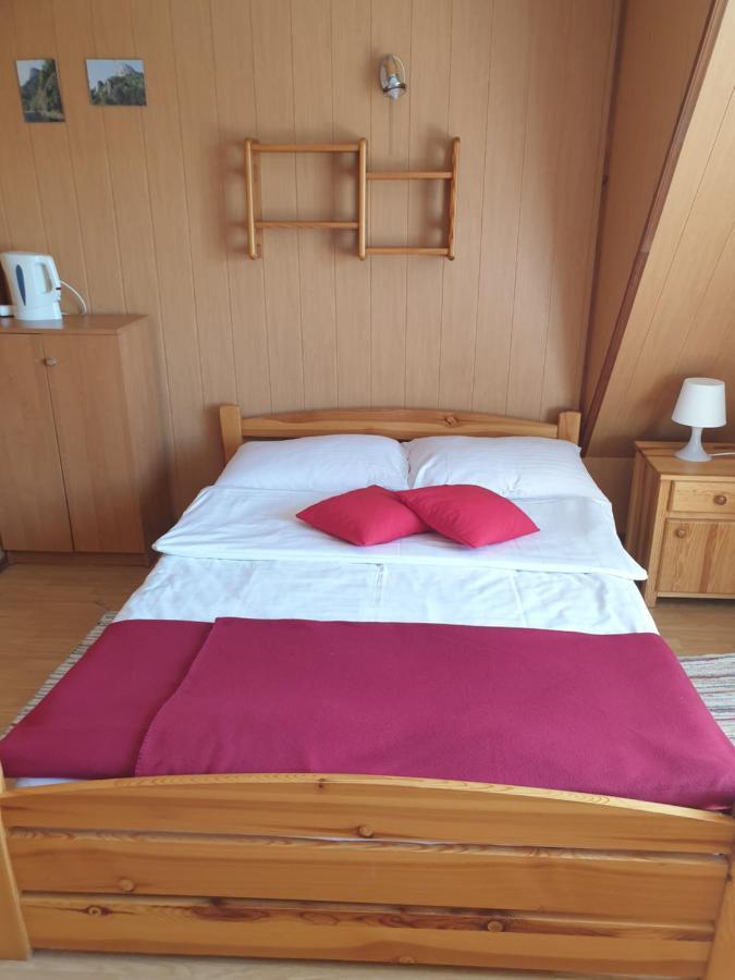 Familiowka Villa Mizerna Bagian luar foto