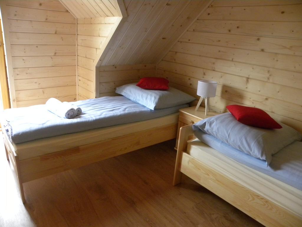 Familiowka Villa Mizerna Bagian luar foto