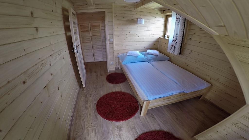 Familiowka Villa Mizerna Bagian luar foto