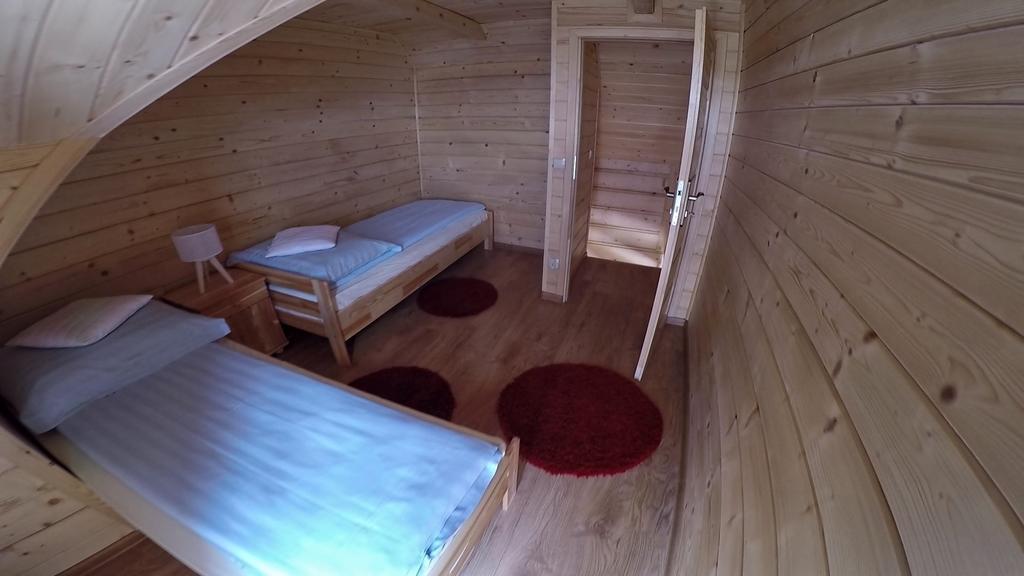 Familiowka Villa Mizerna Bagian luar foto