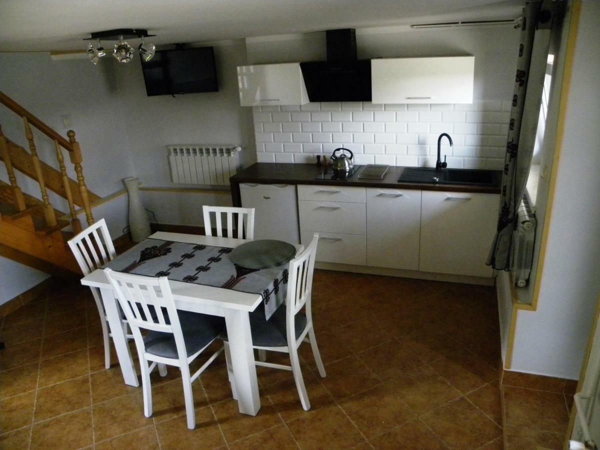 Familiowka Villa Mizerna Bagian luar foto